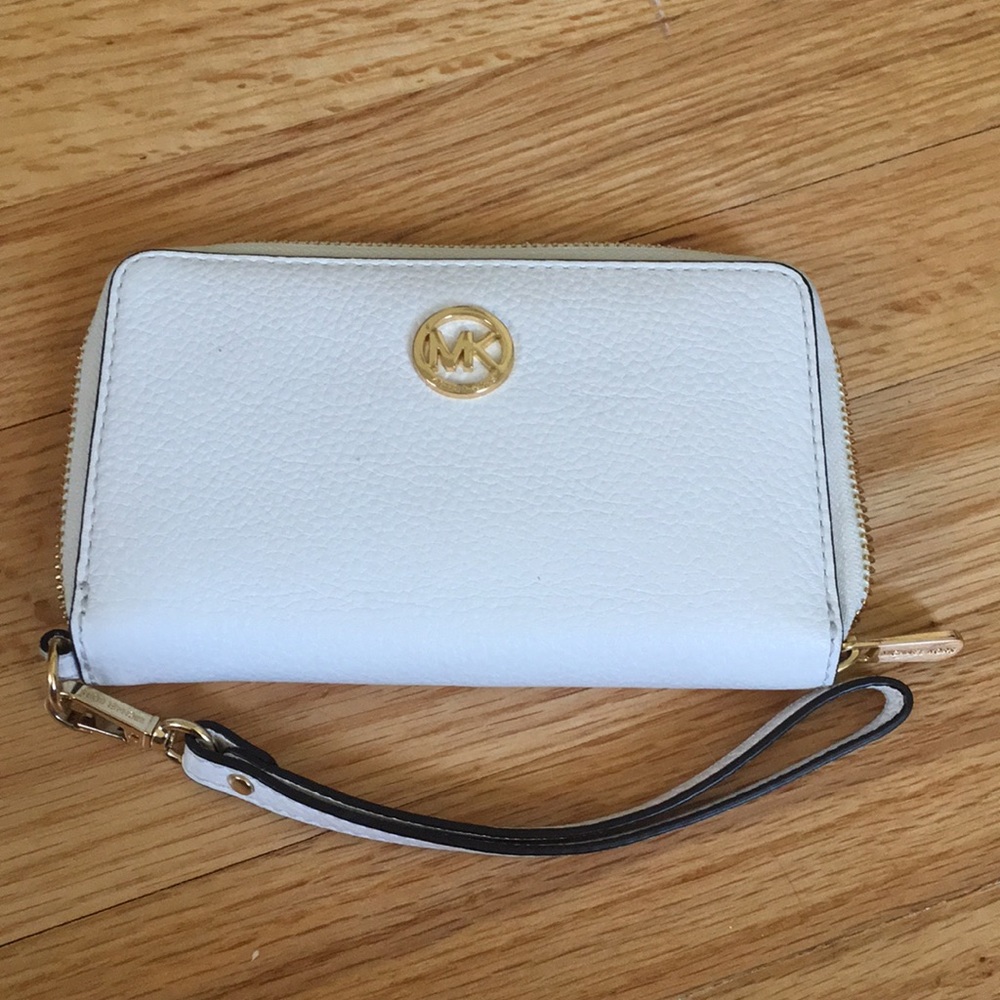 Michael Kors Wristlet White